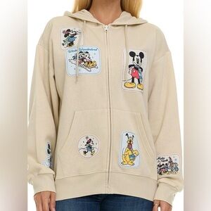 Disney Mickey Friends Winter Wonderland Zip Hoodie Women Size Large Minnie NWT